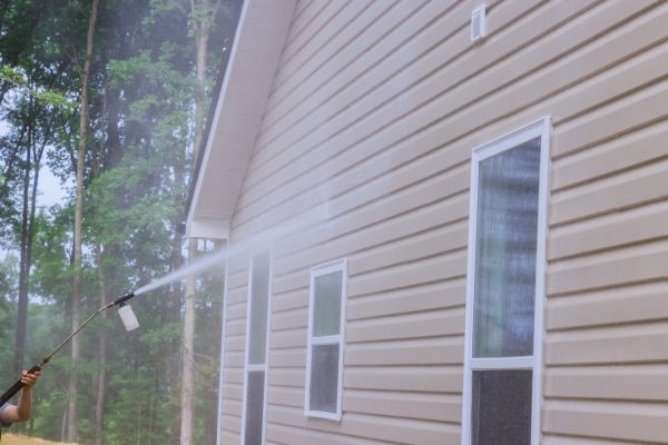 House Washing in Santa Maria