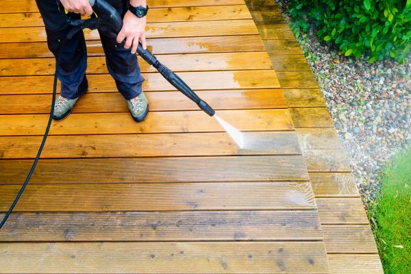 Porch Cleaning in Santa Maria
