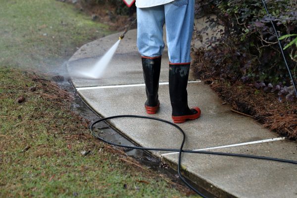 Sidewalk Pressure Cleaning in Santa Maria